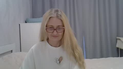 Snapshot of _xsharonx_ chatting on 02.01.25 _xsharonx_ online show from 02.01.25