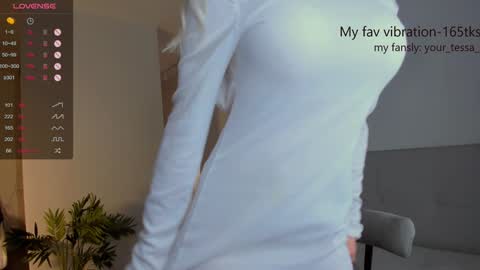 Snapshot of _your_tessa chatting on 01.30.25 Tessa - online show from 01.30.25