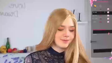 Snapshot of _yourfoxy_ chatting on 11.07.25 LITTLE FOX online show from 11.07.25