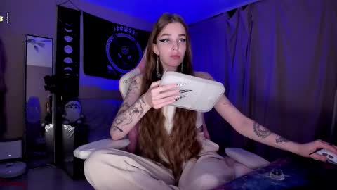 Snapshot of _yourwetdreams_ chatting on 09.08.25 Roxy online show from 09.08.25