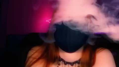 Snapshot of _yourwetdreams_ chatting on 11.18.25 Roxy online show from 11.18.25