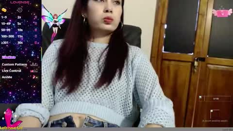 Yuyi online show from 10.14.25