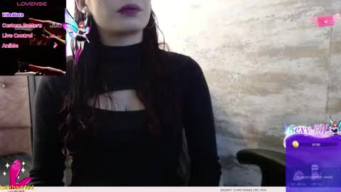 Yuyi online show from 12.20.25