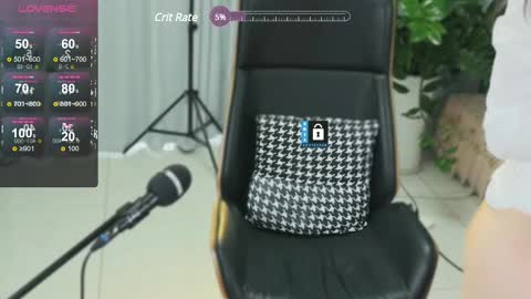 Snapshot of _zizi_ chatting on 02.21.25 _zizi_ online show from 02.21.25