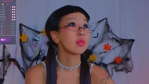 Snapshot of a1ly chatting on 10.28.25 Ally online show from 10.28.25