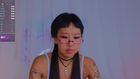 Snapshot of a1ly chatting on 11.07.25 Ally online show from 11.07.25