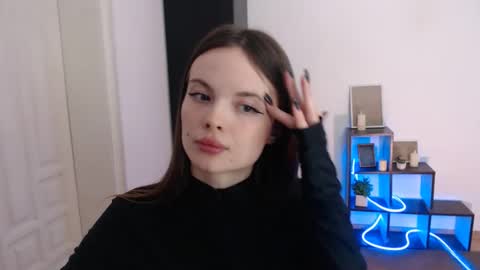 a_ariella_ online show from 01.13.26