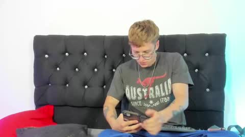 Snapshot of a_sexy_couple__ chatting on 10.05.25 A Sexy Couple online show from 10.05.25