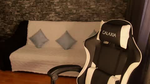 Snapshot of a_whole_goddess chatting on 02.19.25 Amy online show from 02.19.25