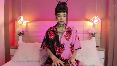 Snapshot of aa_lunit chatting on 11.07.25 Luni online show from 11.07.25