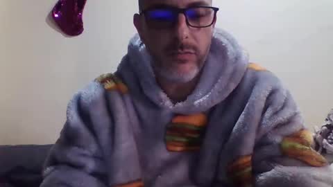 Snapshot of aabcguyy chatting on 12.14.25 aabcguyy online show from 12.14.25