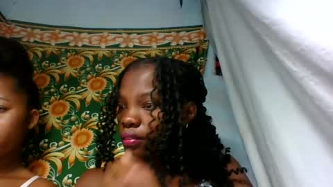 Snapshot of aadienne chatting on 06.12.26 aadienne online show from 06.12.26