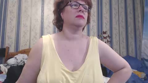 Snapshot of aamarillis chatting on 02.15.25 NINA online show from 02.15.25