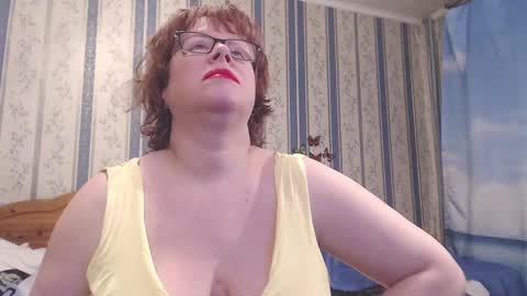 Snapshot of aamarillis chatting on 02.27.25 NINA online show from 02.27.25