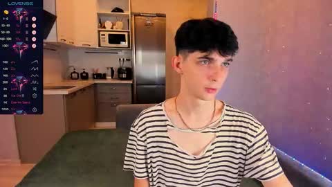 Aaron Bang online show from 09.22.25