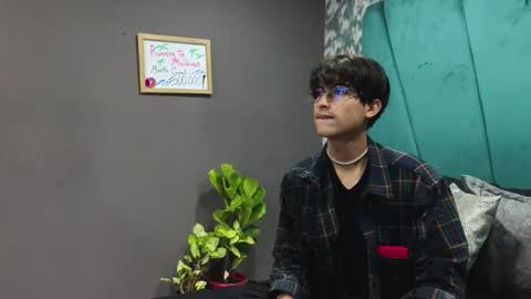 Aaron Ezequiel online show from 06.06.26