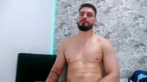 Aaron kwok online show from 02.17.25