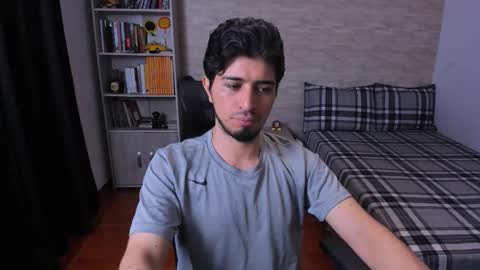 Aaron online show from 12.18.25