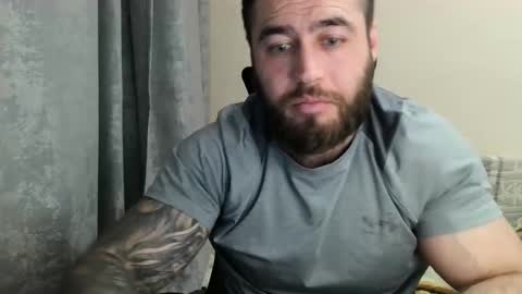 Snapshot of aaron_royal chatting on 04.24.26 Davin tayl online show from 04.24.26