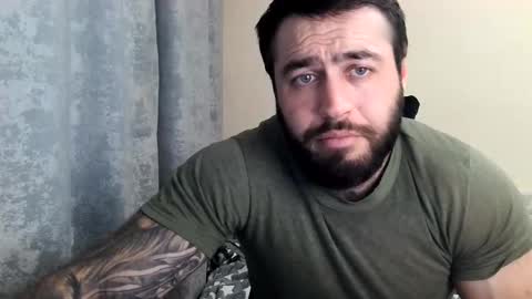 Snapshot of aaron_royal chatting on 05.21.26 Davin tayl online show from 05.21.26