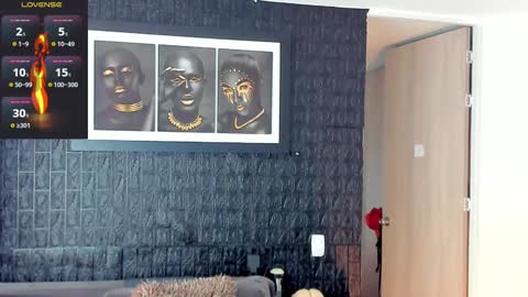 Snapshot of aaron_st chatting on 01.16.25 Aaron online show from 01.16.25