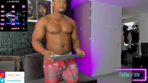 Snapshot of aaron_st chatting on 03.05.25 Aaron online show from 03.05.25