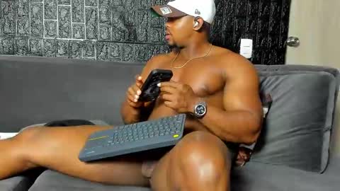 Snapshot of aaron_st chatting on 09.27.25 Aaron online show from 09.27.25