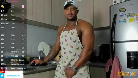 Snapshot of aaron_st chatting on 10.21.25 Aaron online show from 10.21.25