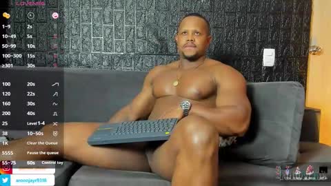 Snapshot of aaron_st chatting on 11.29.25 Aaron online show from 11.29.25