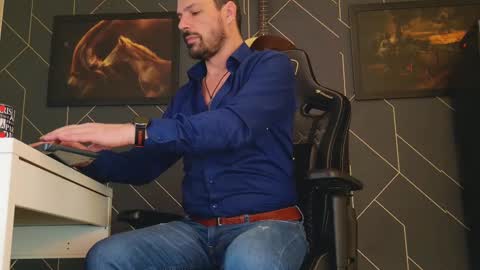 Aaron online show from 02.14.25