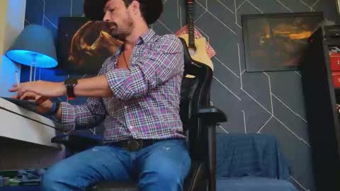 Aaron online show from 09.30.25