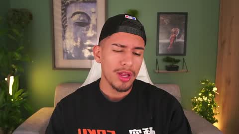 AARON  online show from 02.04.25