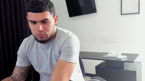 ig aaron hunter123 online show from 03.30.26