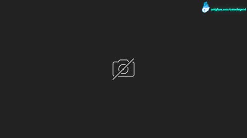 Snapshot of aaronlegend chatting on 02.22.25 Aaron online show from 02.22.25