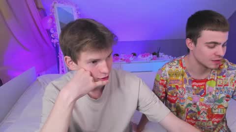 Snapshot of aataraxx chatting on 02.07.25 Fiona and Harry online show from 02.07.25