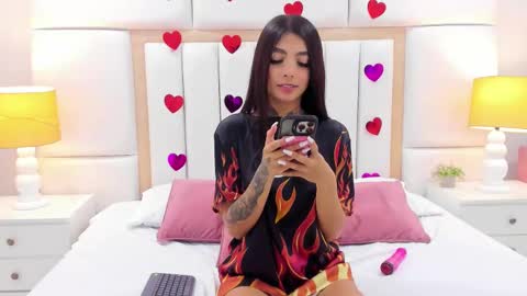 Snapshot of abannyrogers chatting on 02.13.26 Abanny Rogers online show from 02.13.26