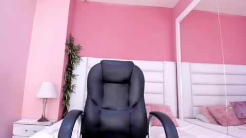 abbey_walker online show from 02.14.25