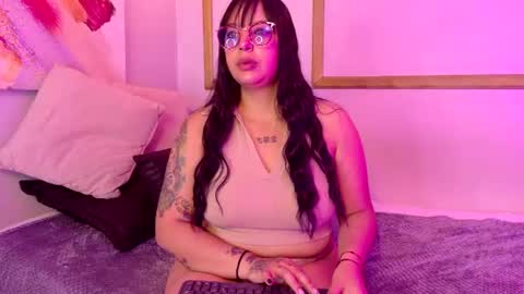 Snapshot of abbiee_gh chatting on 06.18.26 Abbie online show from 06.18.26