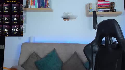 Abbigail Fuster  online show from 09.17.25