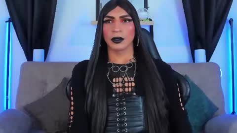 Abbigail Fuster  online show from 07.04.26