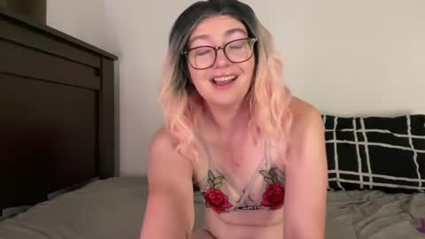 Abbi Willow online show from 08.07.26