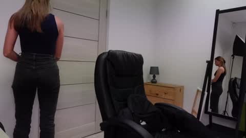 ABBY LAKER online show from 12.29.24