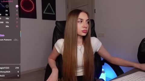 ABBY LAKER online show from 03.04.25