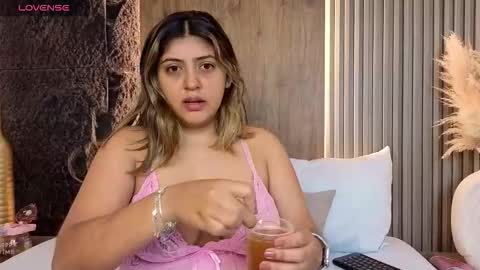 Snapshot of abby_millerr_ chatting on 11.06.25 Abbygail online show from 11.06.25