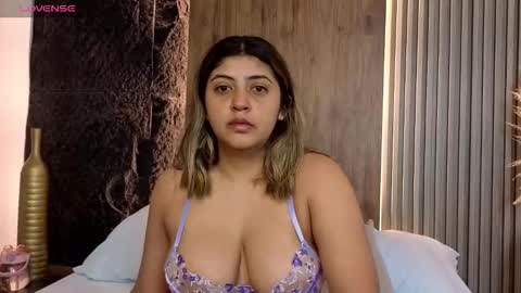 Snapshot of abby_millerr_ chatting on 11.08.25 Abbygail online show from 11.08.25