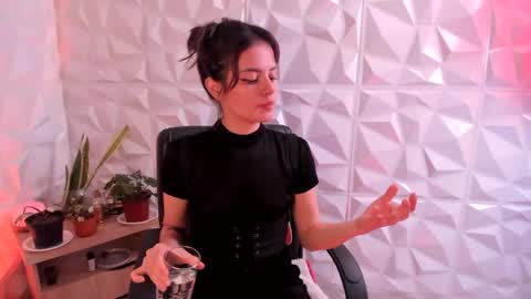 Abby Saenz online show from 05.27.26