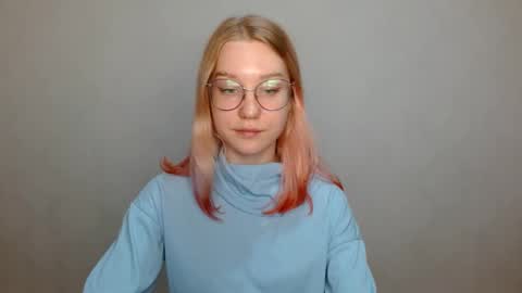 Abby Lovense is active online show from 12.20.24