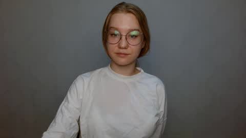 Abby Lovense is active online show from 12.27.24