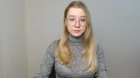 Abby Lovense is active online show from 04.10.26