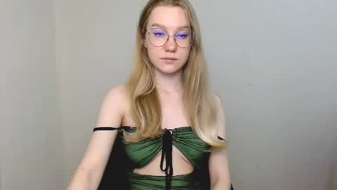 Snapshot of abbymoore__ chatting on 06.24.26 Abby Lovense is active online show from 06.24.26